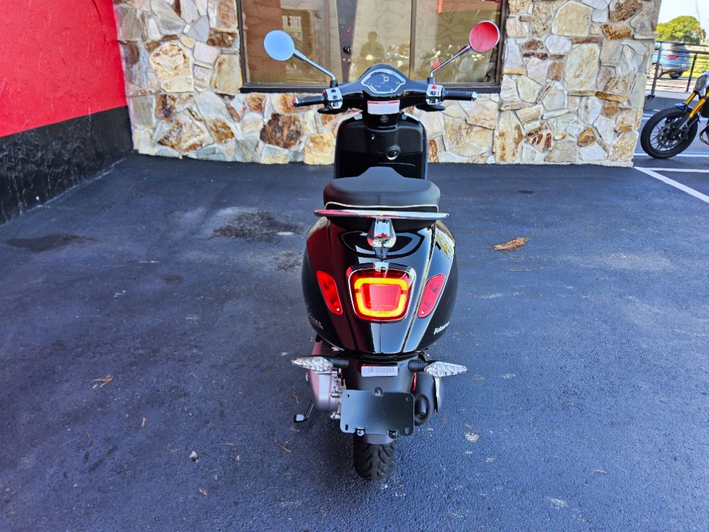 2027 Vespa Primavera 150 - $5,799