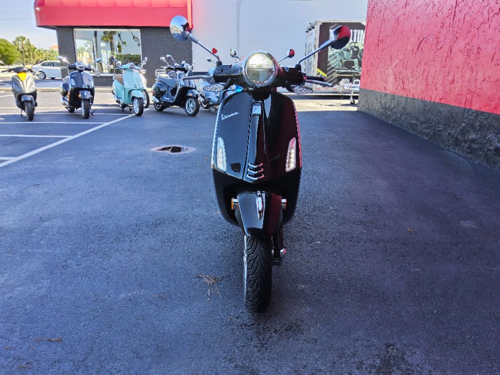 2027 Vespa Primavera 150 - $5,799