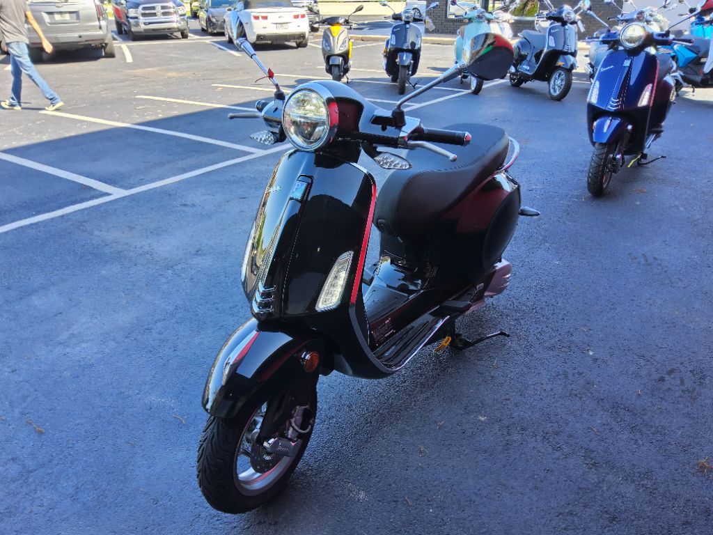 2027 Vespa Primavera 150 - $5,799