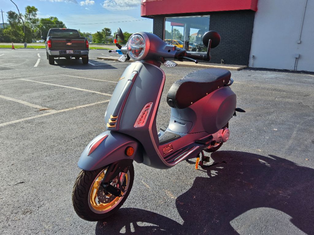 2027 Vespa Primavera / Sprint 50 - $4,700