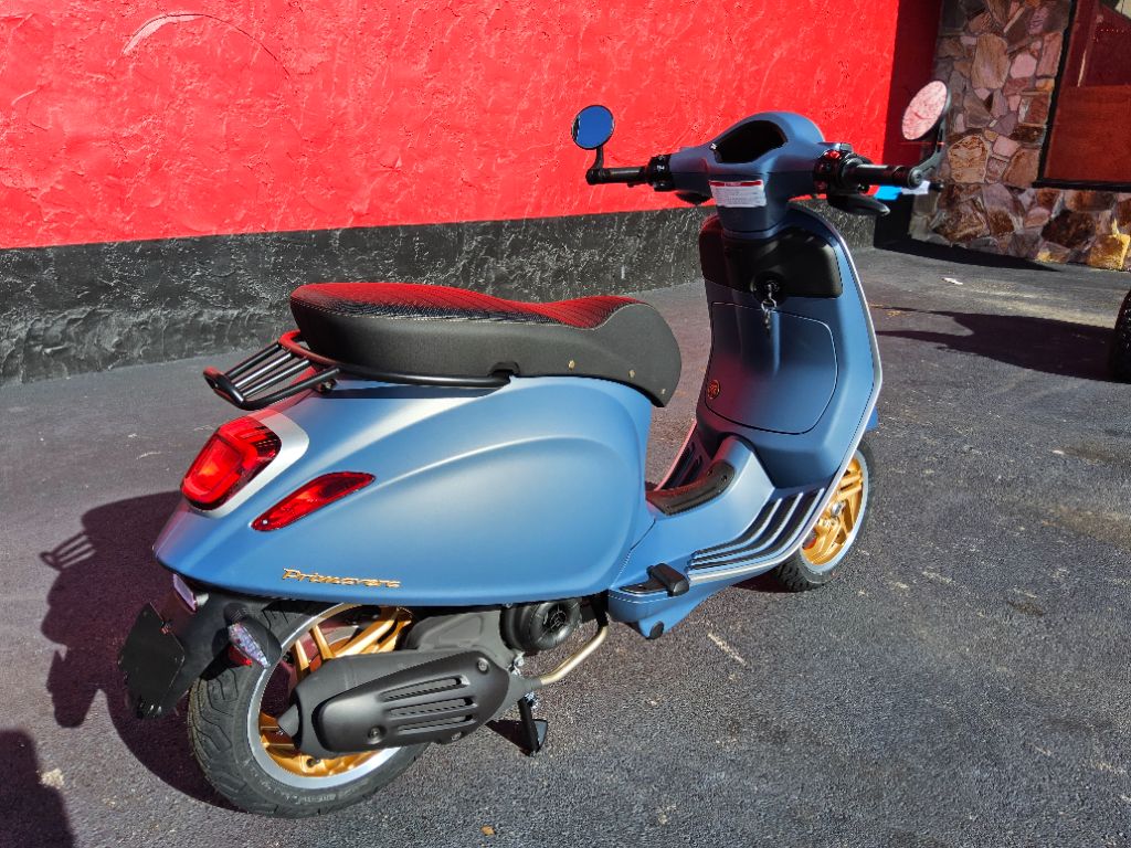 2027 Vespa Primavera / Sprint 50 - $4,700