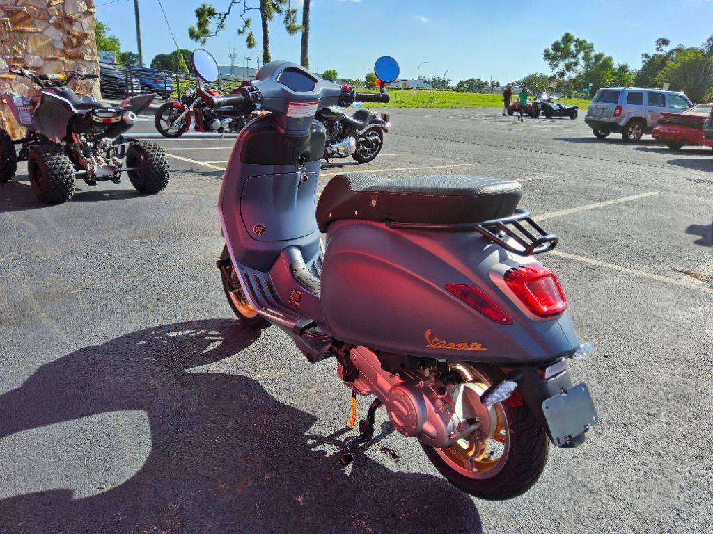 2027 Vespa Primavera / Sprint 50 - $4,700