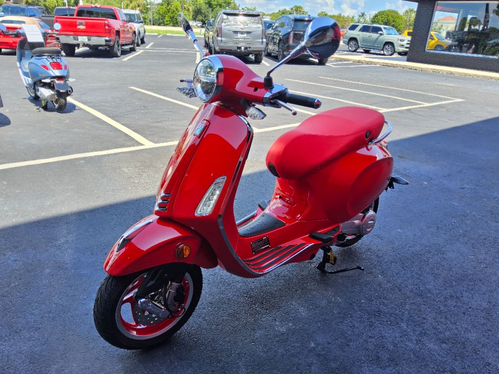 2027 Vespa Primavera / Sprint 50 - $4,499