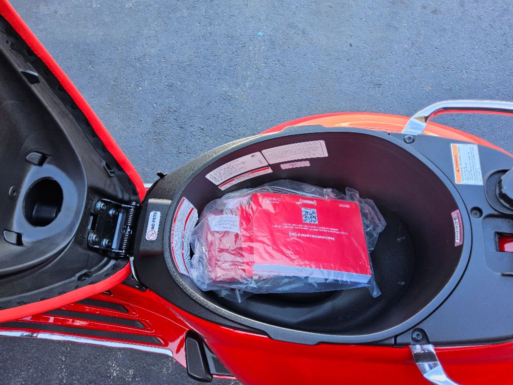 2027 Vespa Primavera / Sprint 50 - $4,499