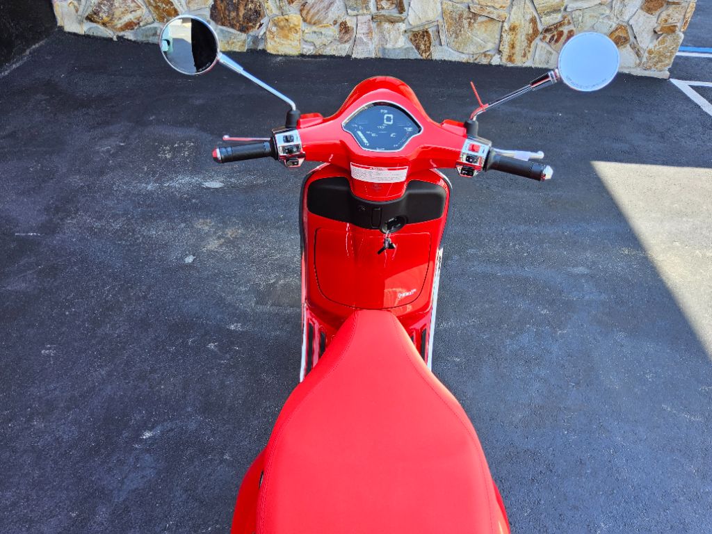2027 Vespa Primavera / Sprint 50 - $4,499