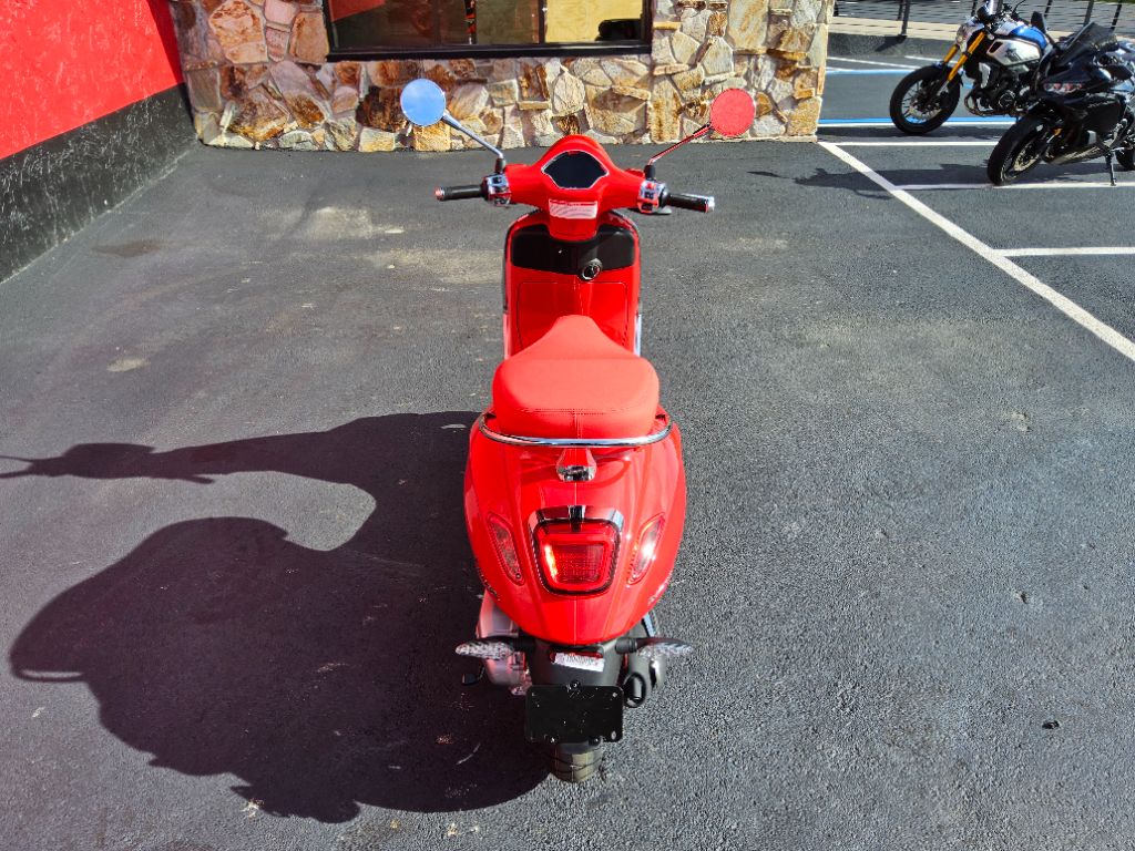 2027 Vespa Primavera RED - $5,849