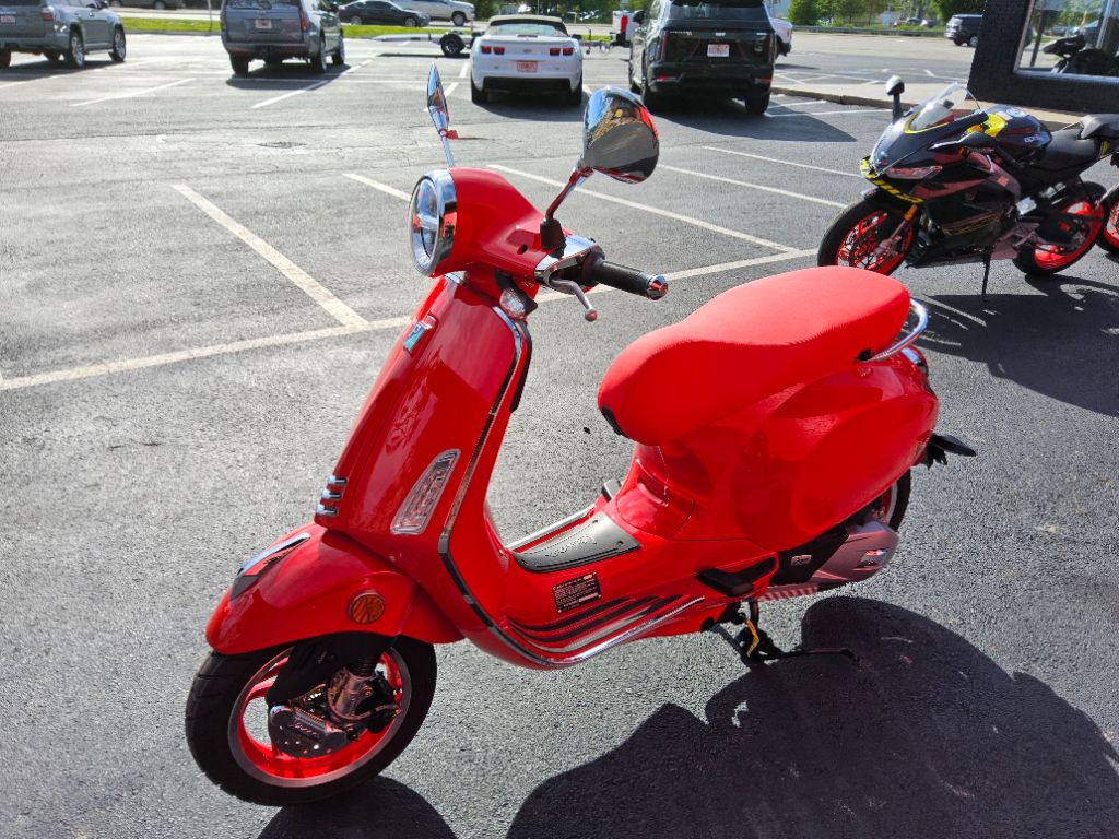 2027 Vespa Primavera RED - $5,849