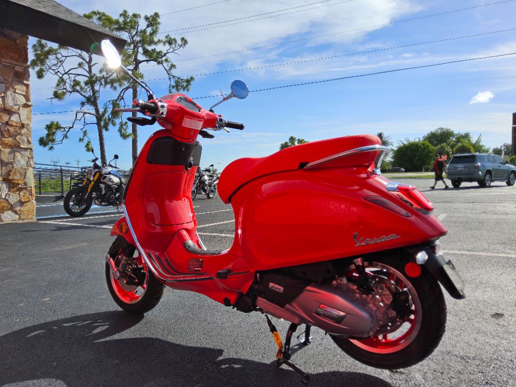 2027 Vespa Primavera RED - $5,849