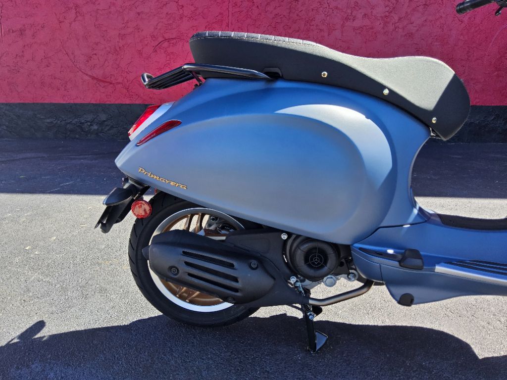 2027 Vespa Primavera / Sprint 50 - $4,649