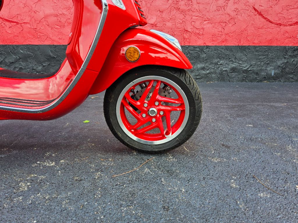 2027 Vespa Primavera / Sprint 50