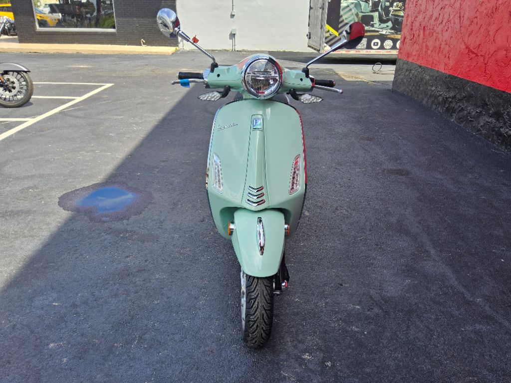2027 Vespa Primavera / Sprint 50 - $4,449