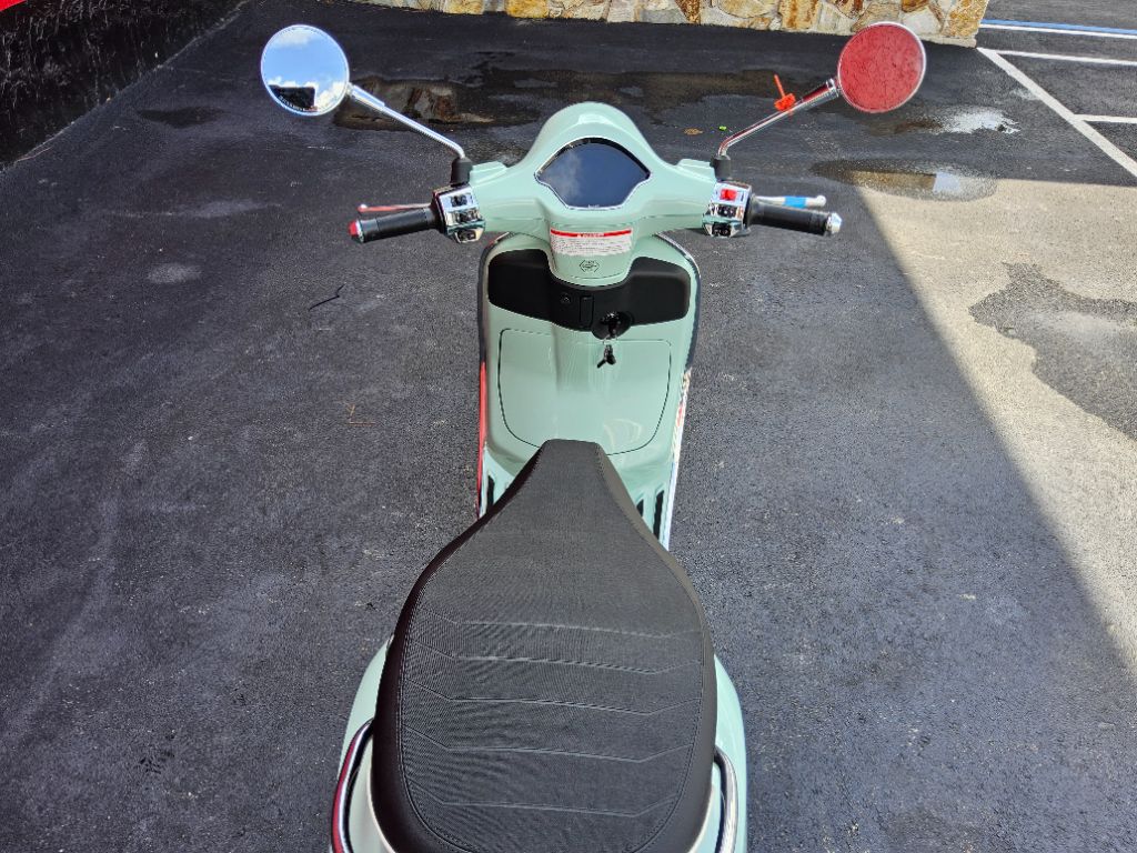2027 Vespa Primavera / Sprint 50 - $4,449