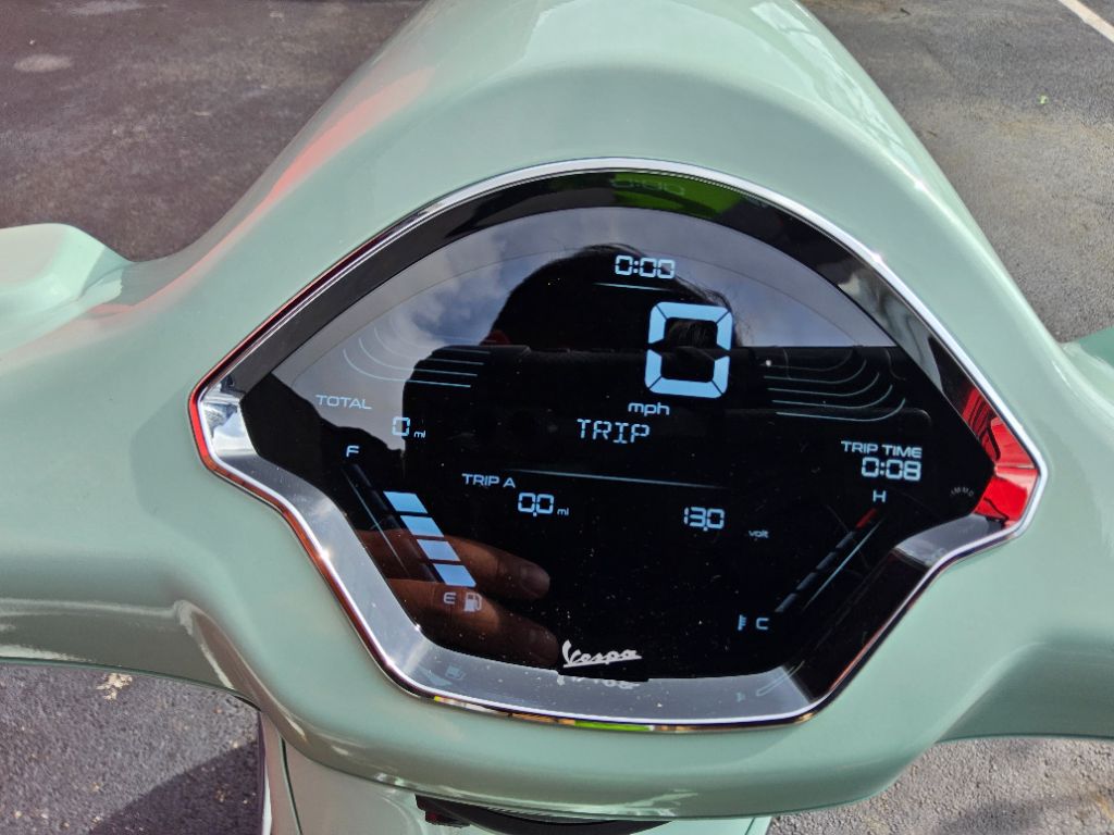 2027 Vespa Primavera / Sprint 50 - $4,449