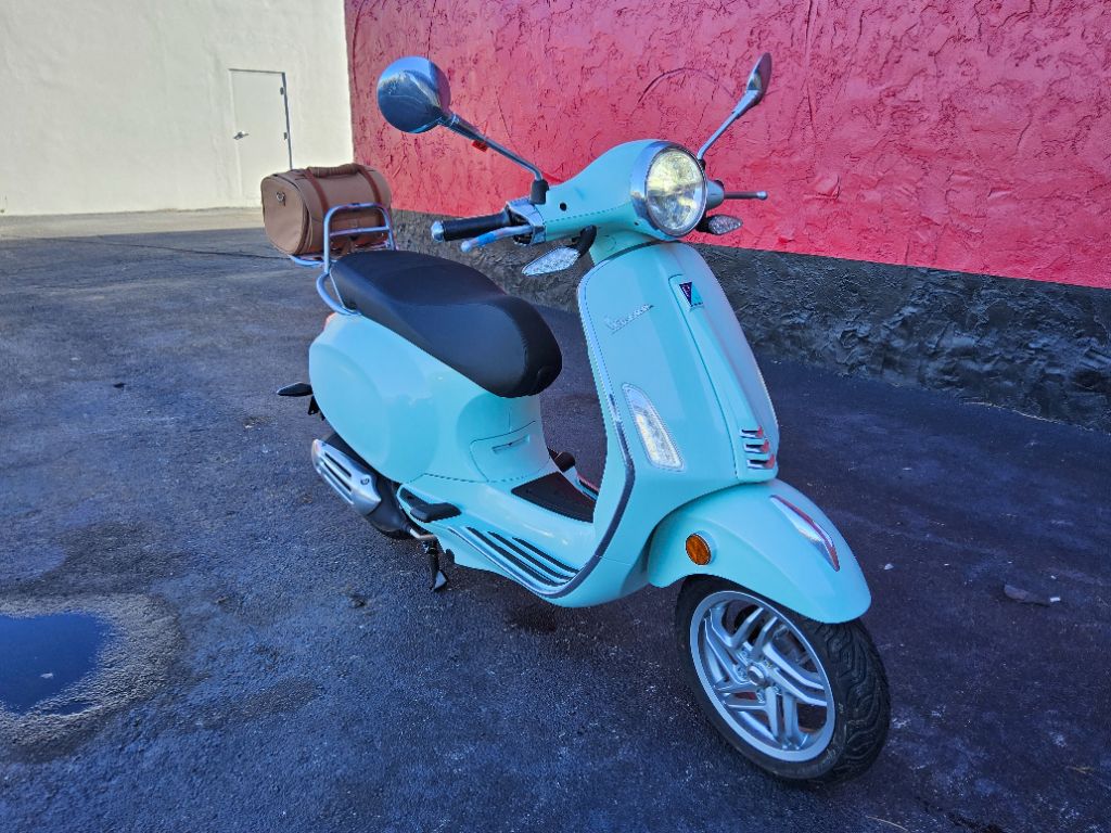 2027 Vespa Primavera / Sprint 50 - $4,449