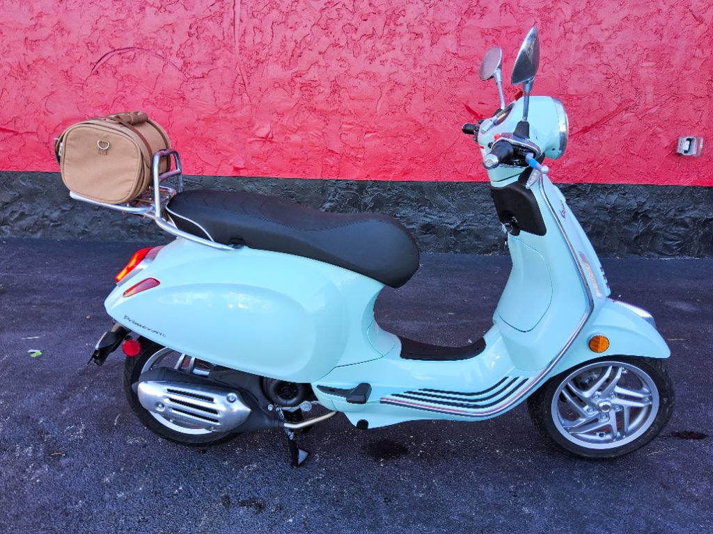 2027 Vespa Primavera / Sprint 50 - $4,449