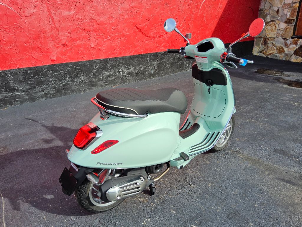 2027 Vespa Primavera / Sprint 50 - $4,449