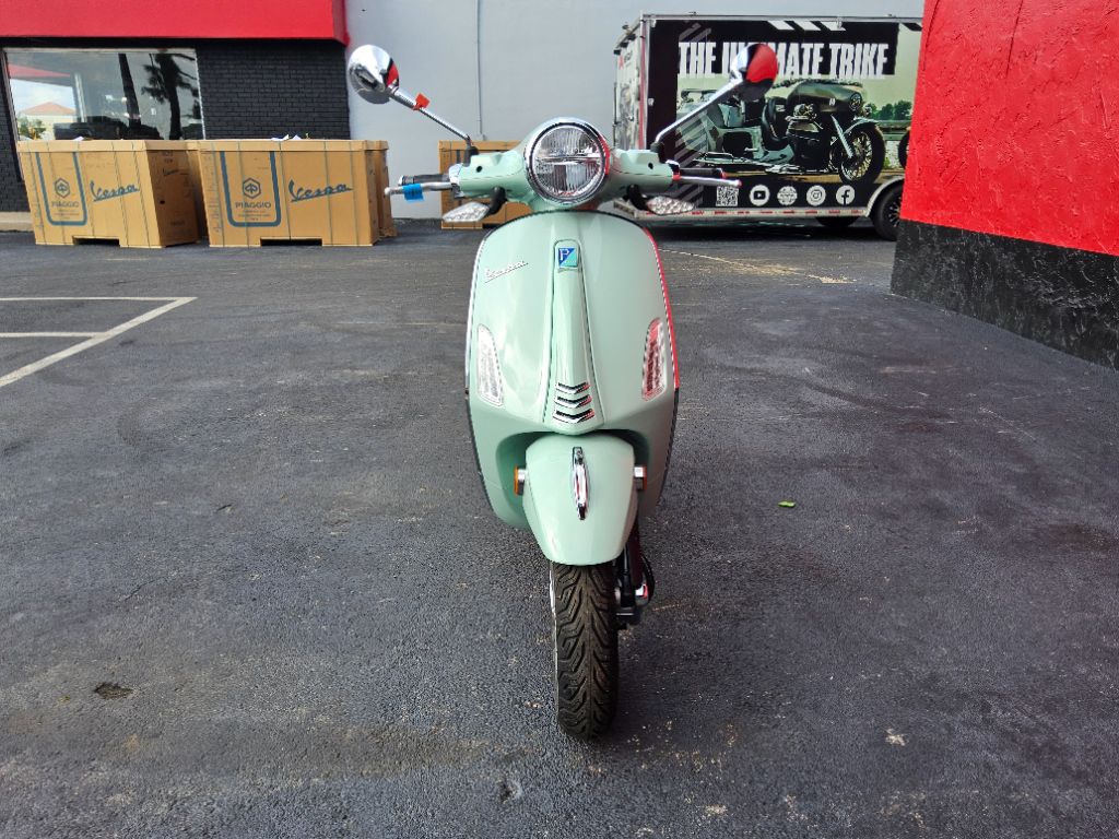 2027 Vespa Primavera / Sprint 50 - $4,449