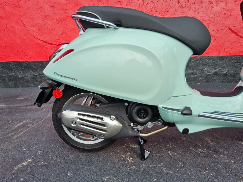 2027 Vespa Primavera / Sprint 50 - $4,449