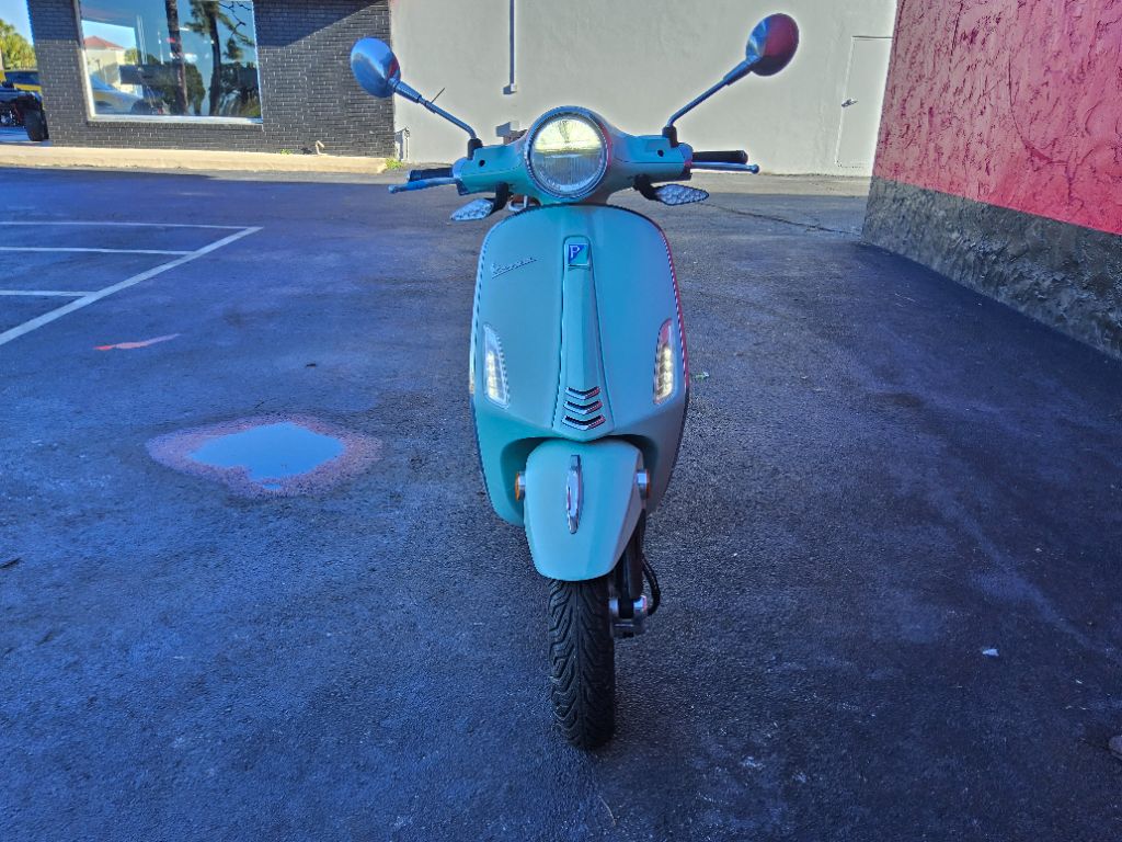 2027 Vespa Primavera / Sprint 50 - $4,449