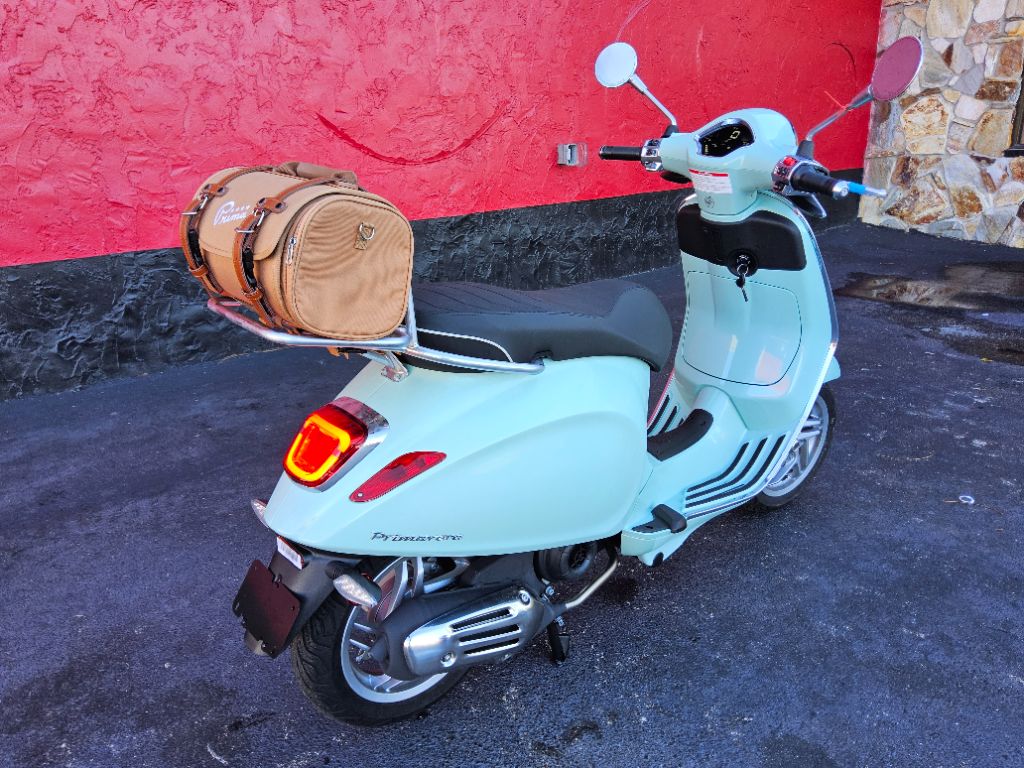 2027 Vespa Primavera / Sprint 50 - $4,449
