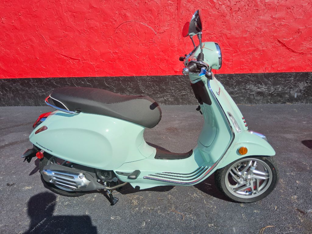 2027 Vespa Primavera / Sprint 50 - $4,449