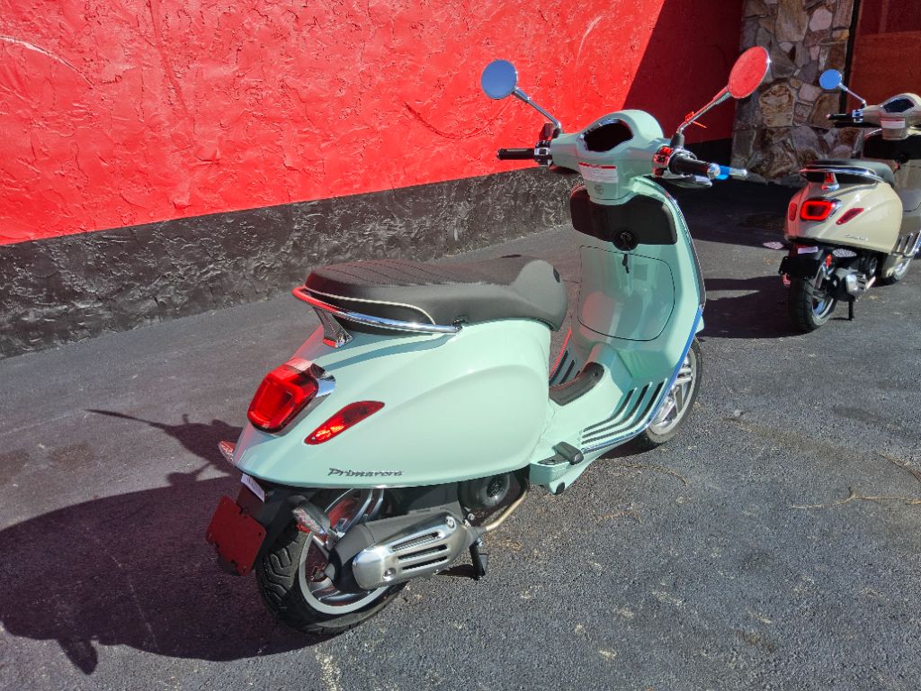 2027 Vespa Primavera / Sprint 50 - $4,449