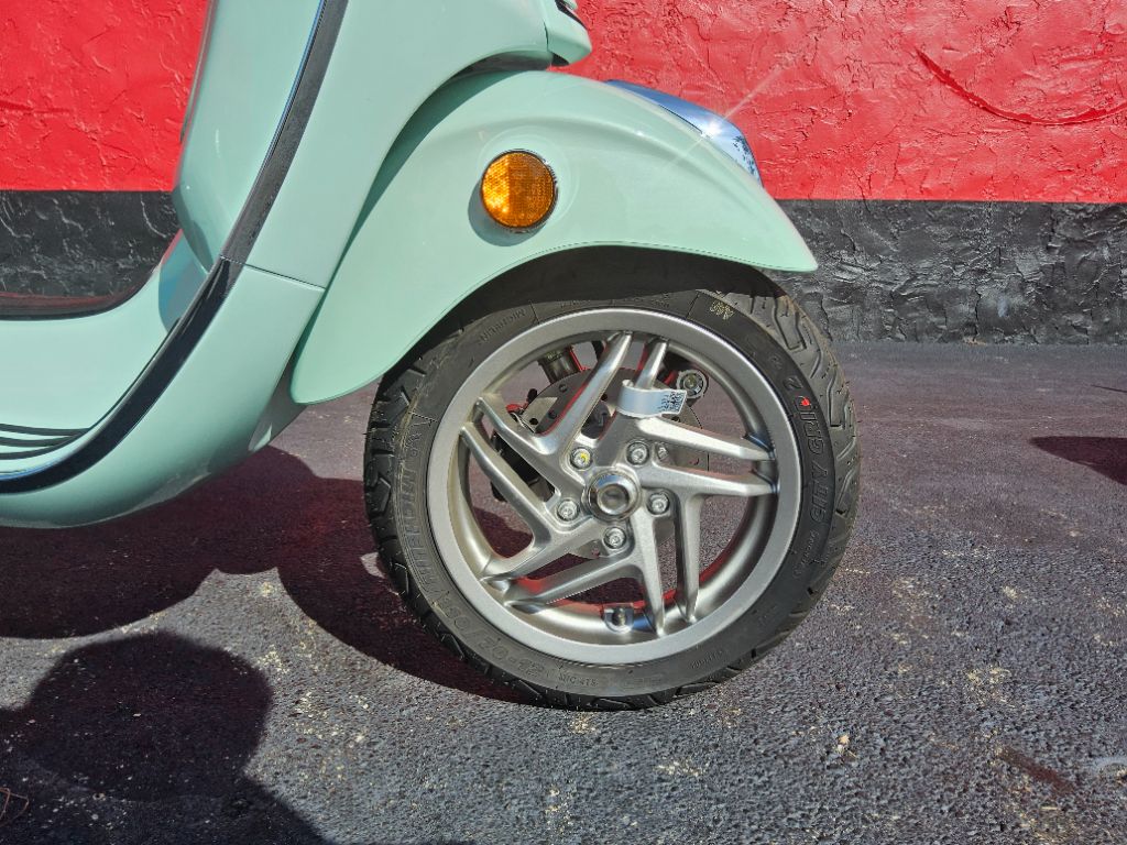 2027 Vespa Primavera / Sprint 50 - $4,449