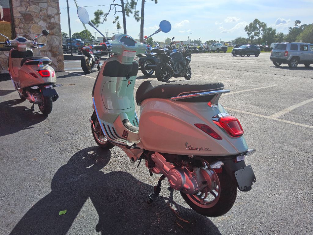 2027 Vespa Primavera / Sprint 50 - $4,449
