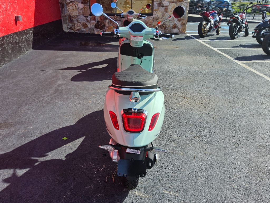 2027 Vespa Primavera / Sprint 50 - $4,449