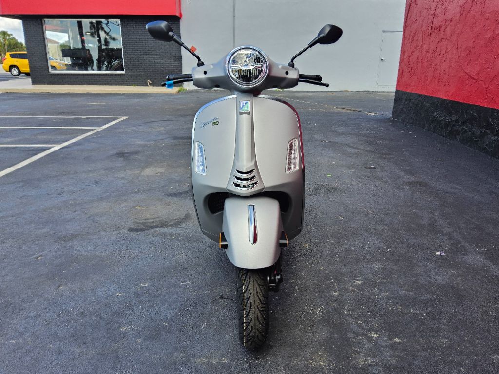 2027 Vespa Gts