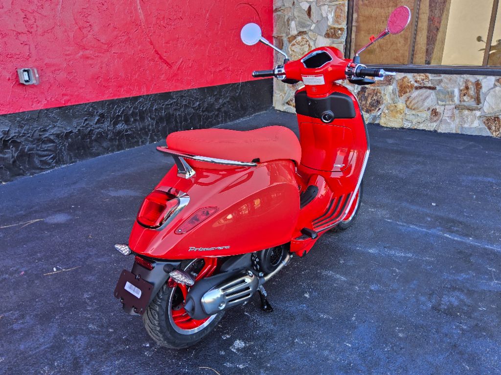 2027 Vespa Primavera / Sprint 150 - $5,849