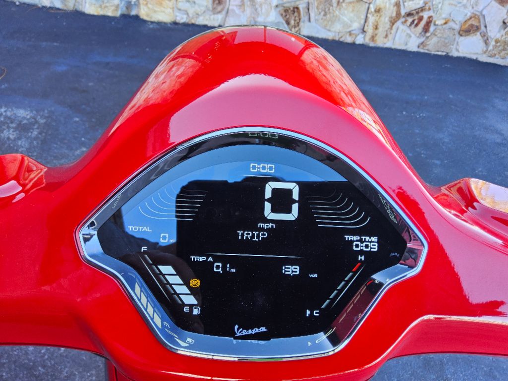 2027 Vespa Primavera / Sprint 150 - $5,849