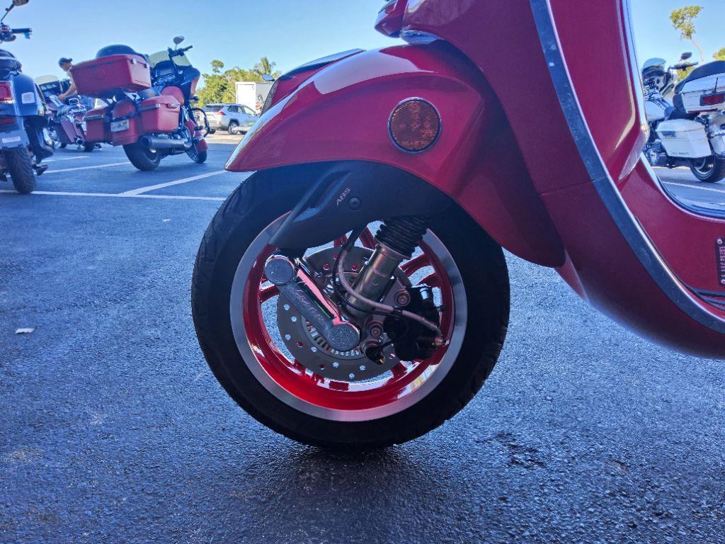 2027 Vespa Primavera / Sprint 150 - $5,849