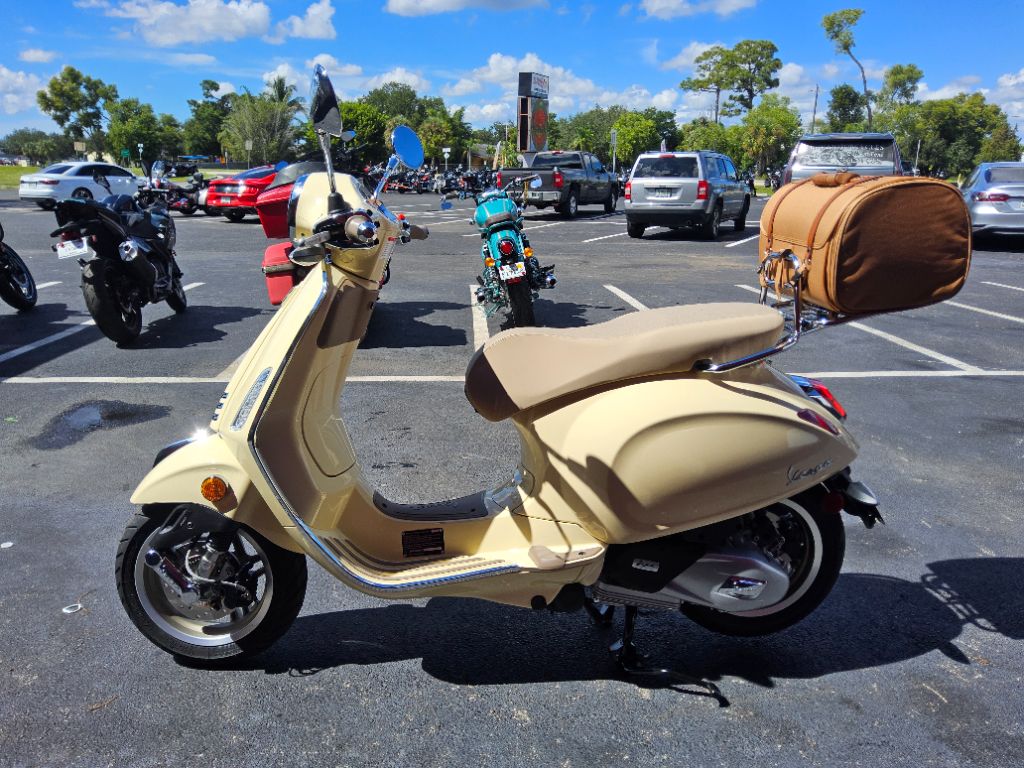 2027 Vespa Primavera / Sprint 150 - $5,949