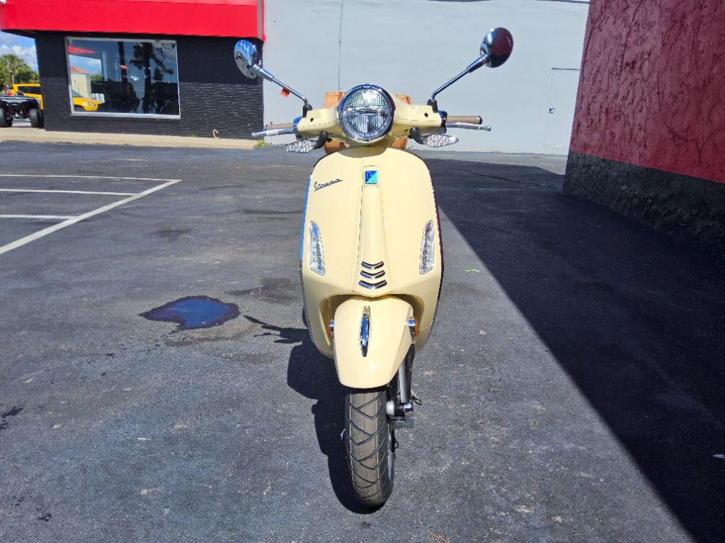 2027 Vespa Primavera / Sprint 150 - $5,949