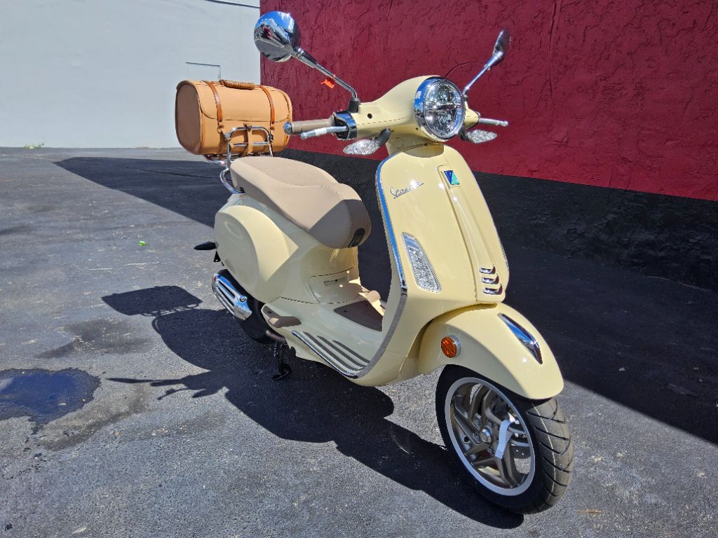 2027 Vespa Primavera / Sprint 150 - $5,949