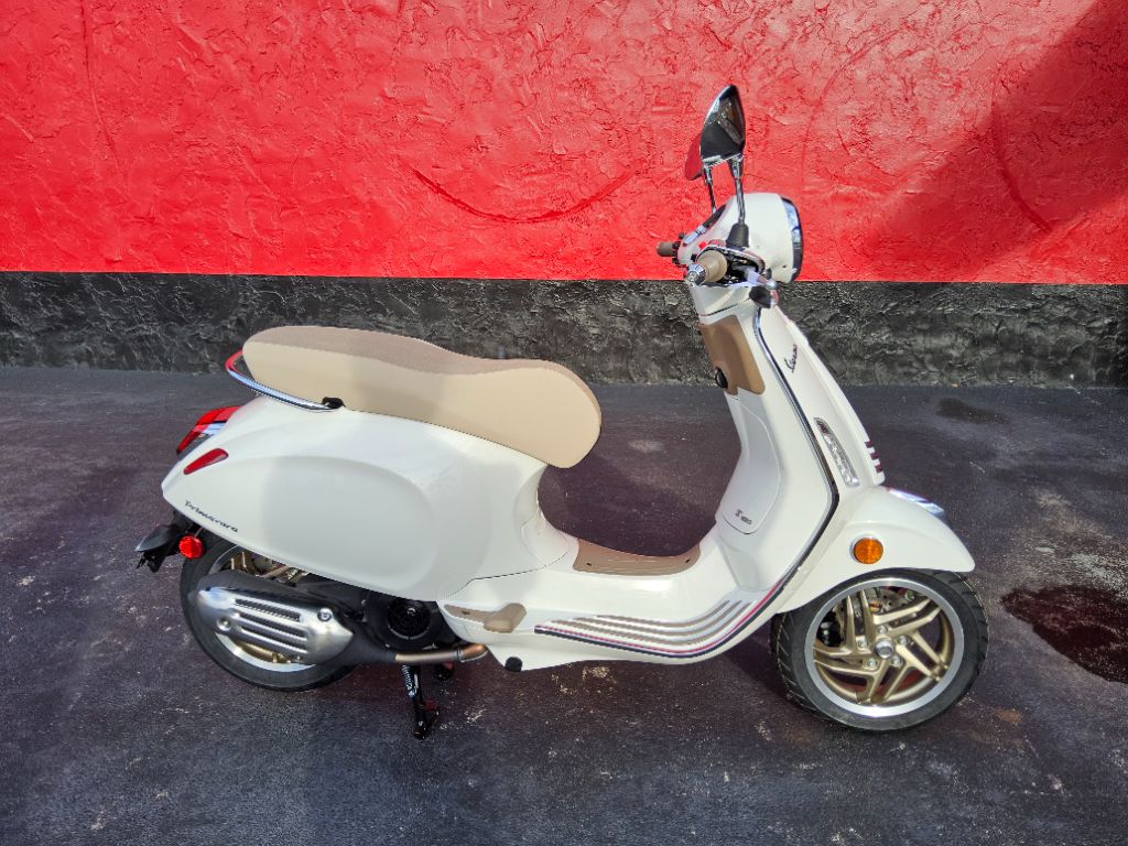 2027 Vespa Primavera / Sprint 150