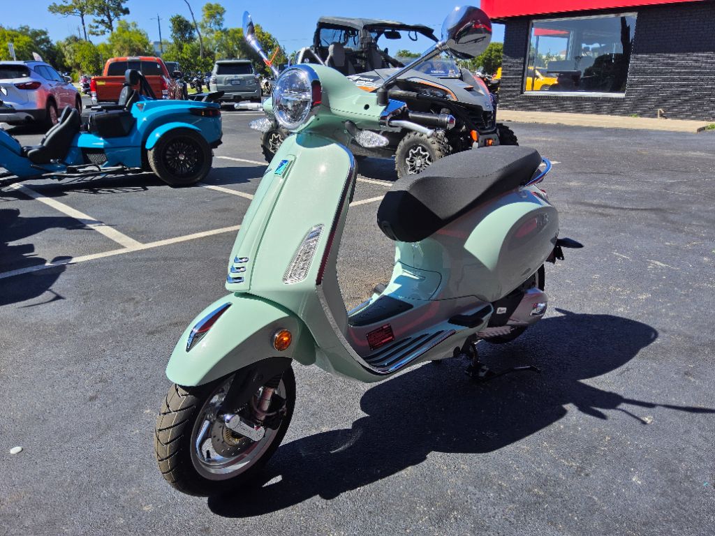 2027 Vespa Primavera / Sprint 150 - $5,799