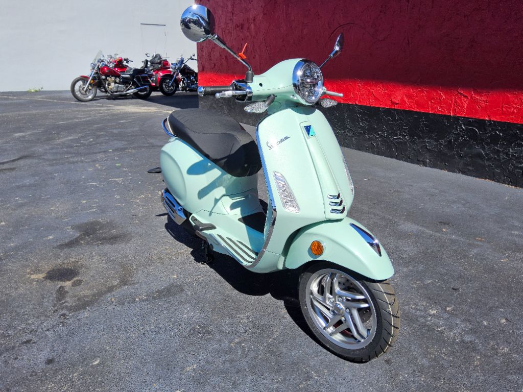 2027 Vespa Primavera / Sprint 150 - $5,799