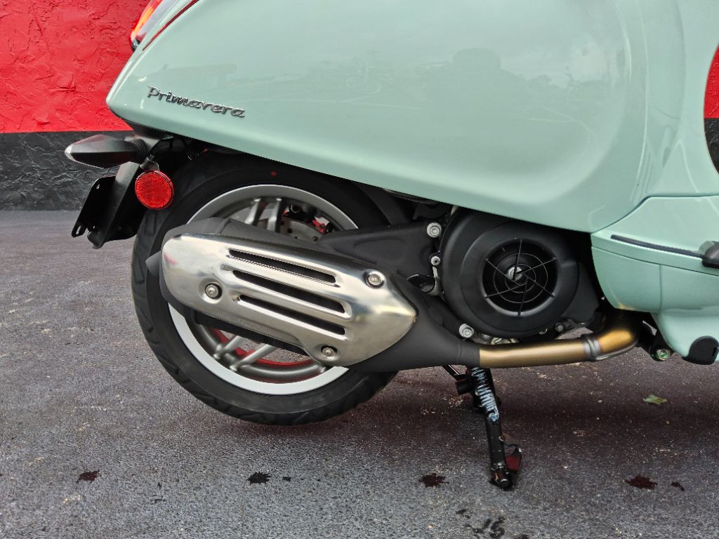 2027 Vespa Primavera / Sprint 150 - $5,995