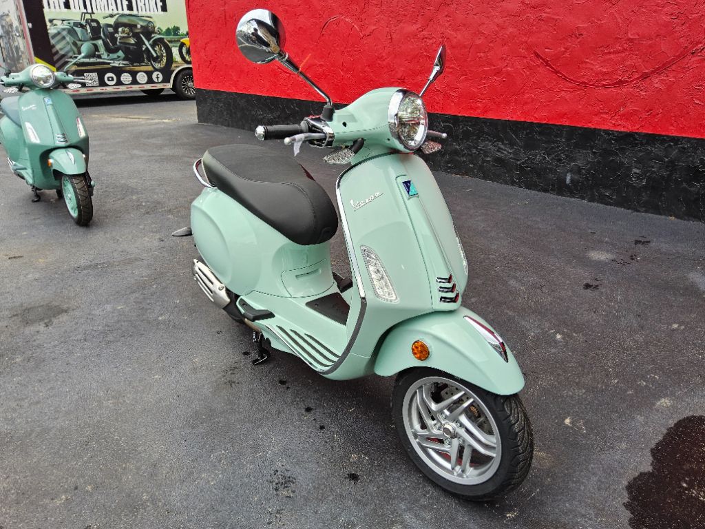 2027 Vespa Primavera / Sprint 150 - $5,995