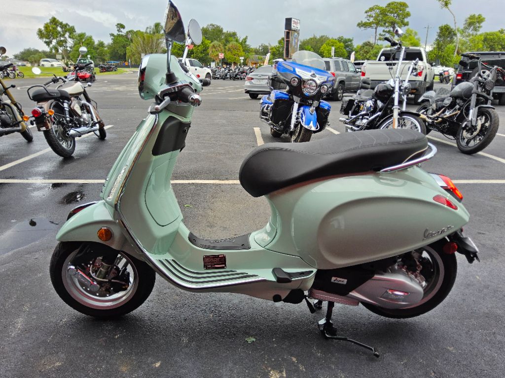 2027 Vespa Primavera / Sprint 150 - $5,995