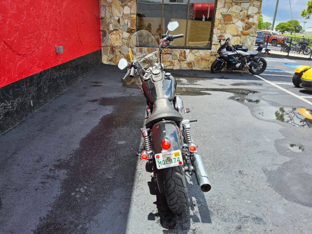 2011 Harley-davidson Dyna Street Bob - $7,995