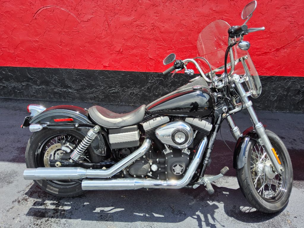 2011 Harley-davidson Dyna Street Bob - $7,995
