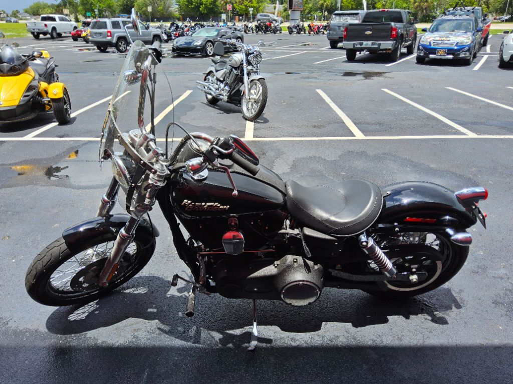 2011 Harley-davidson Dyna Street Bob - $7,995