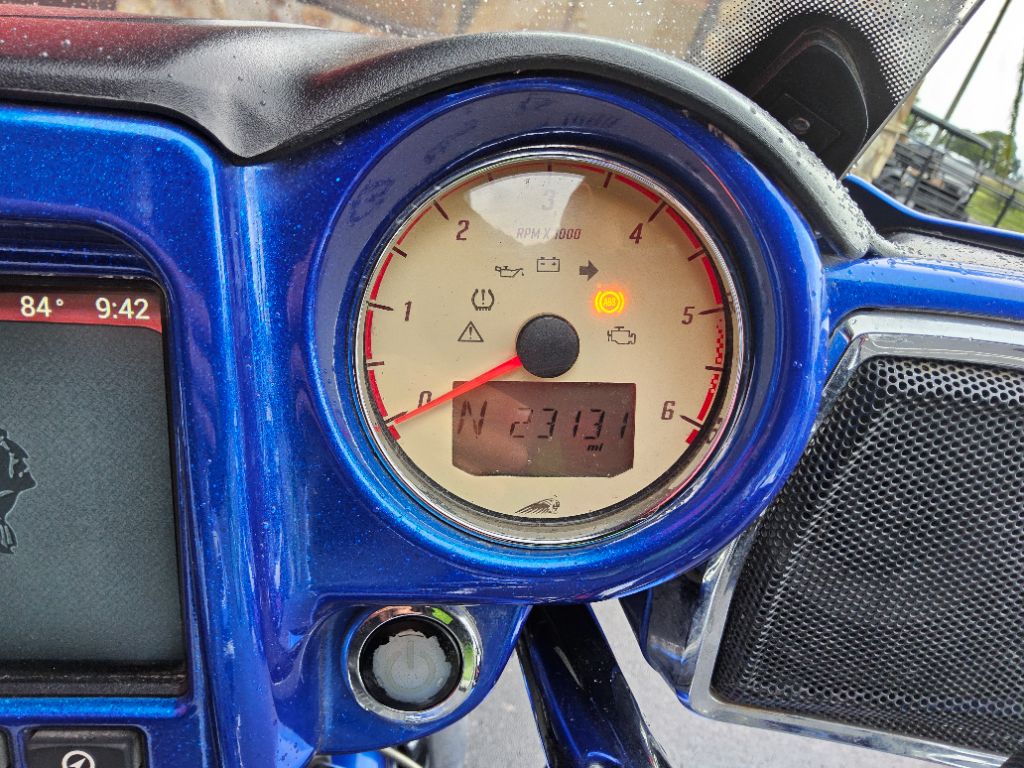 2018 Indian Motorcycle Roadmaster Elite - $17,900
