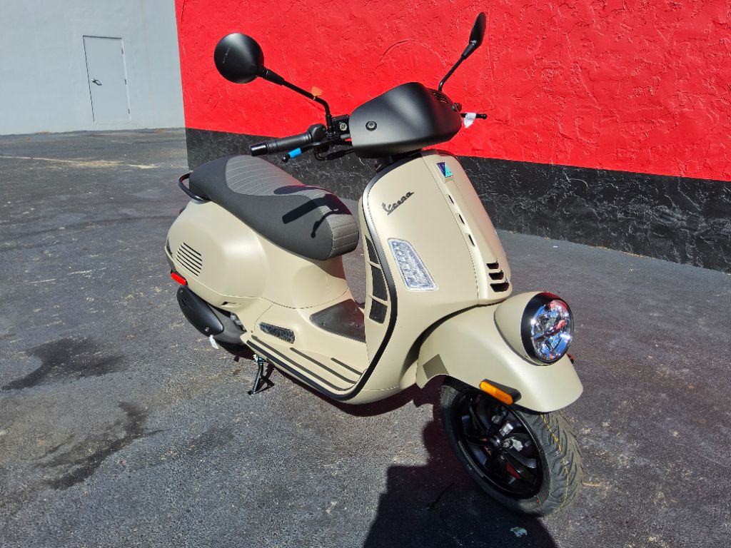 2027 Vespa Gts - $8,699