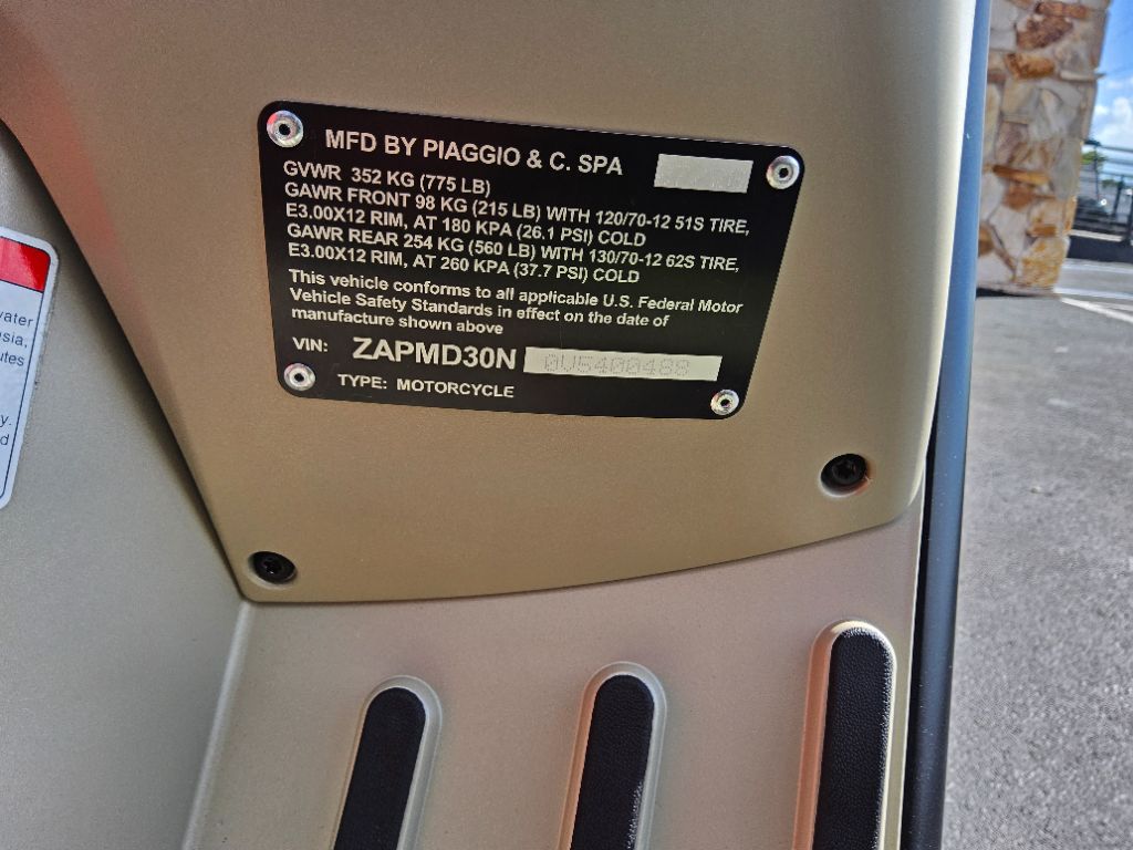 2027 Vespa Gts - $8,699