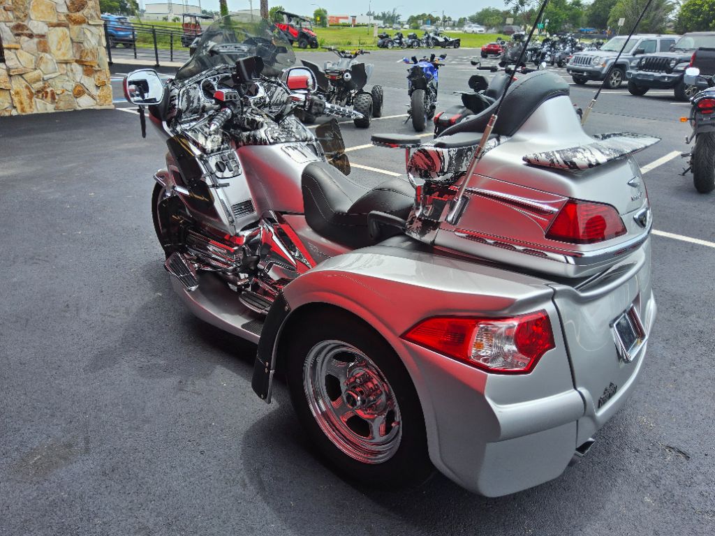 2005 Honda Goldwing Trike - $18,500