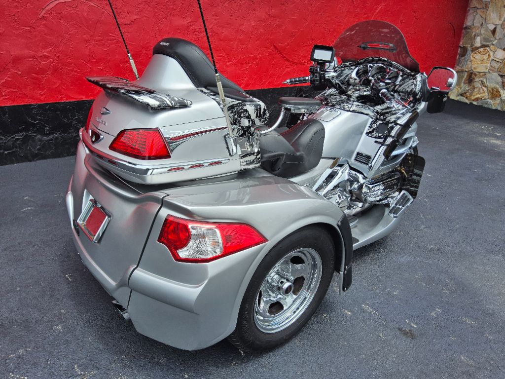 2005 Honda Goldwing Trike - $18,500